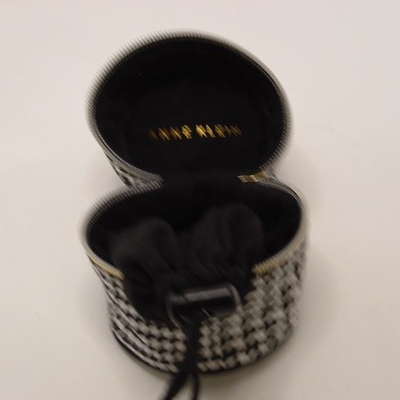 Anne Klein Travel Jewelry Case - Picture 6 of 10